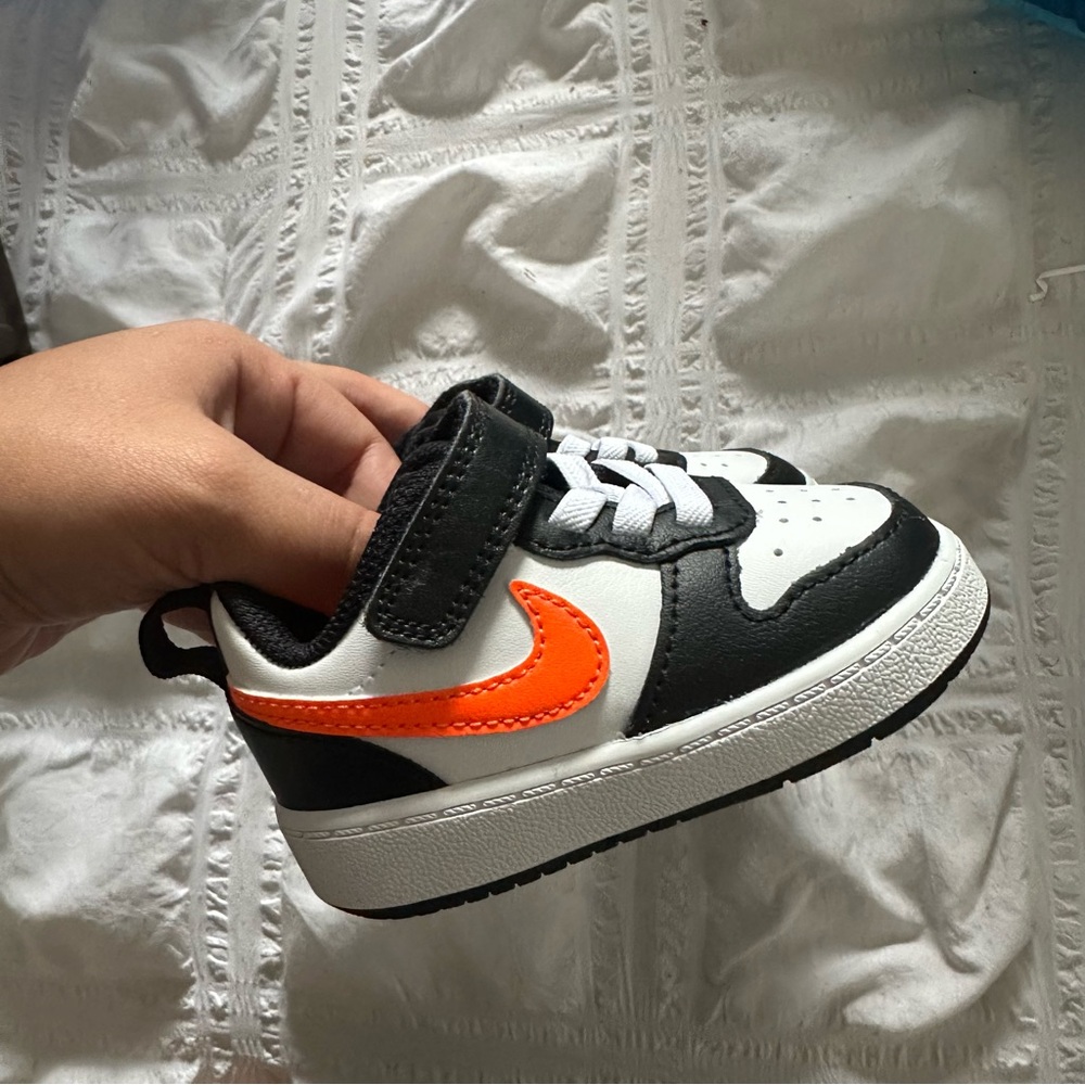Nike Kids Sneakers - Black, White, and Orange